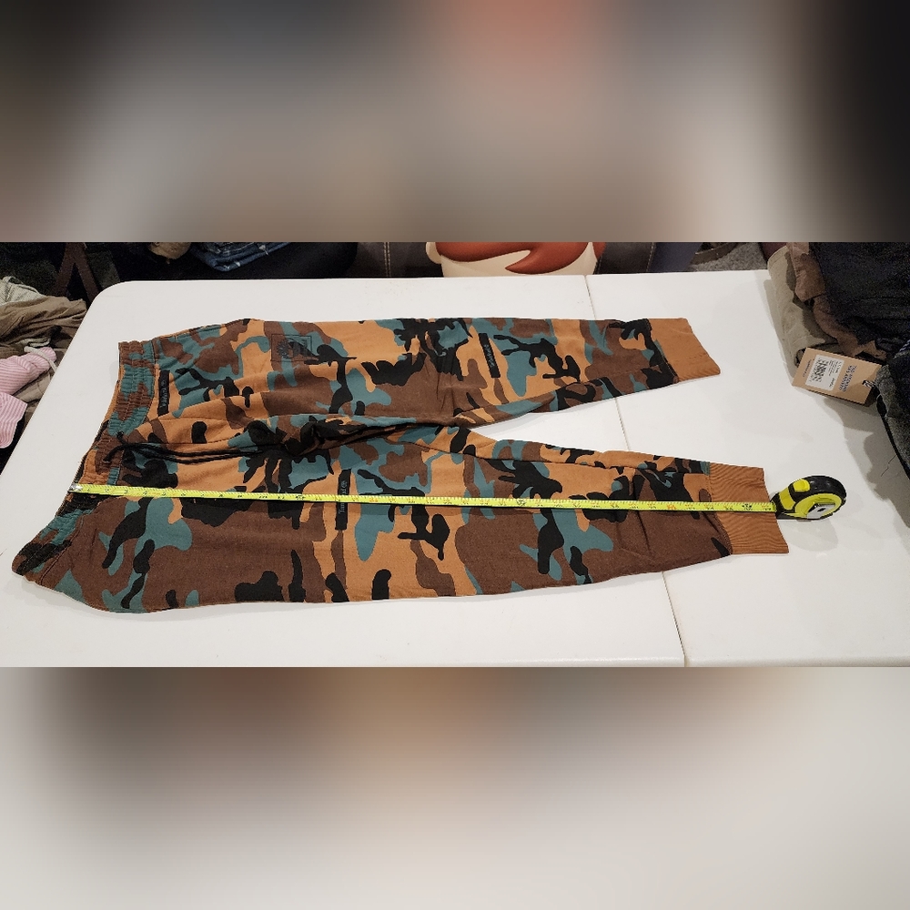TIMBERLAND camo sweatpants